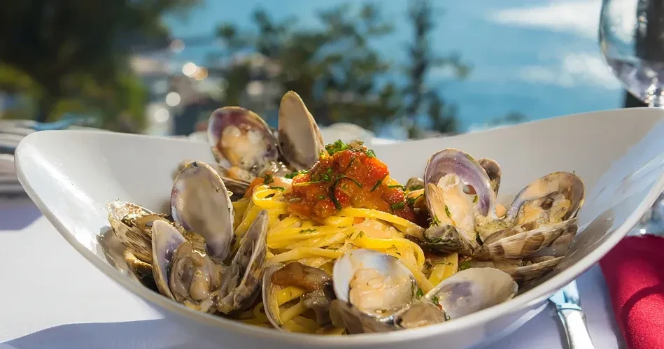 Santa Cruz Food Guide: Top Restaurants, Cafés & Must-Try Coastal Dining